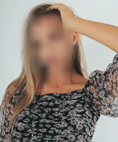 Alena, 39