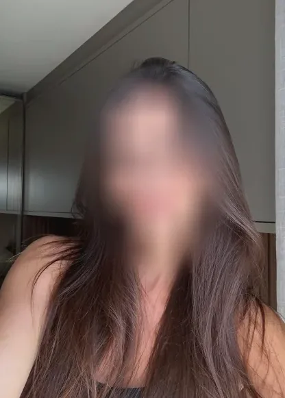 Carla, 37