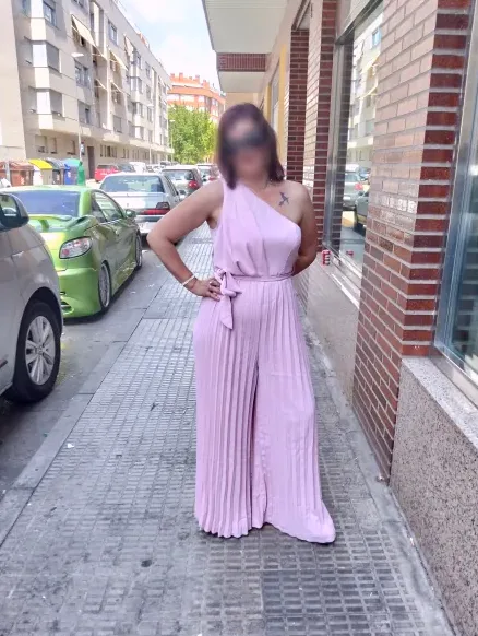 Charlotte, 39
