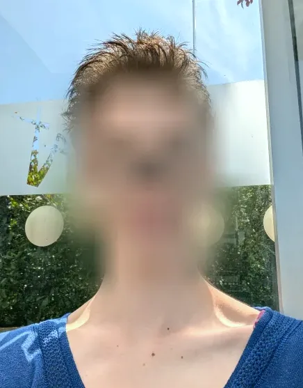Emma, 22