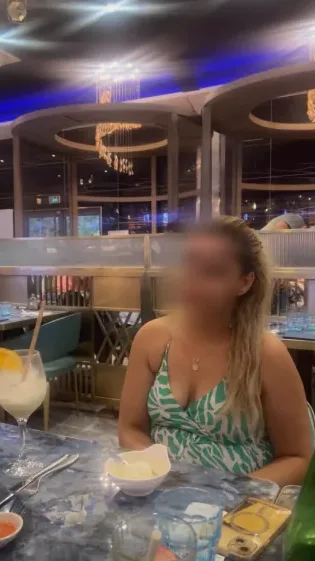 Jasmin, 40