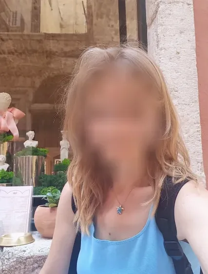 Juliane, 39