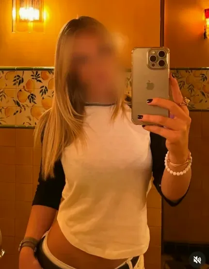 Katharina, 29