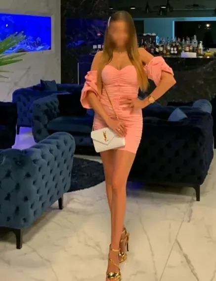 Maren, 25