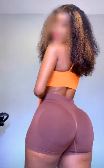 Michelle, 37