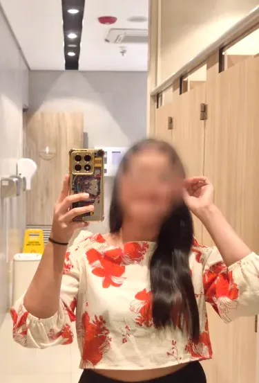Nele, 31