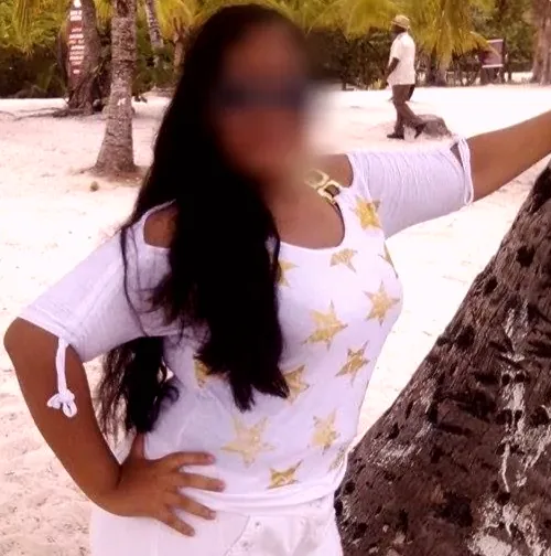 Nina, 28