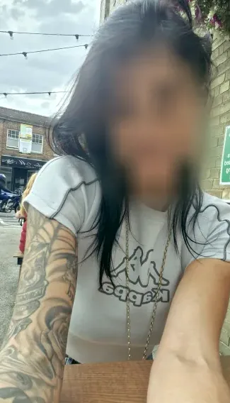 Pia, 39