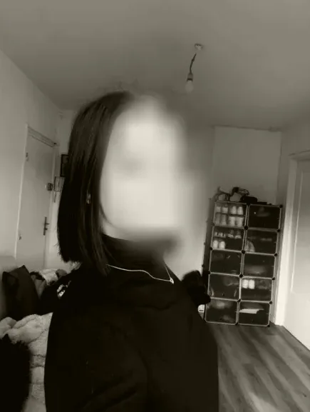 Rebecca, 18