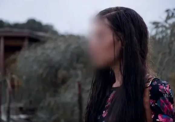 Sina, 40