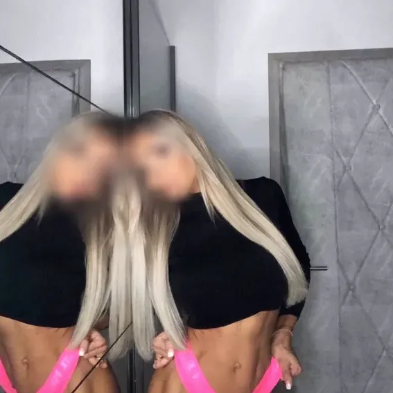 Sophie, 29
