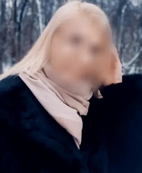 Vanessa, 36