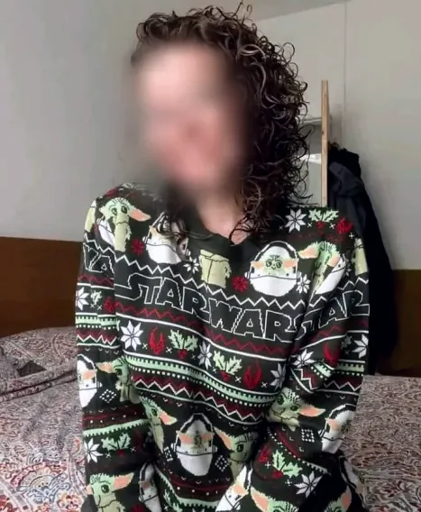 Yasmin, 33