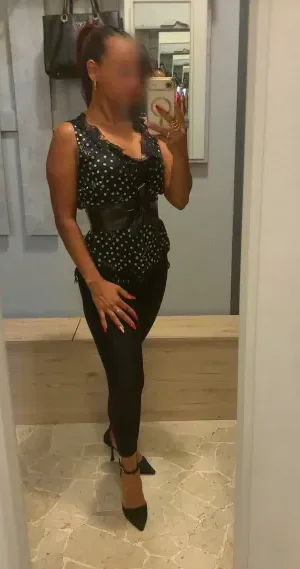 Yasmin, 36